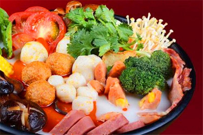 正宗麻辣烫小吃技术培训 从手艺到创业的全链路赋能